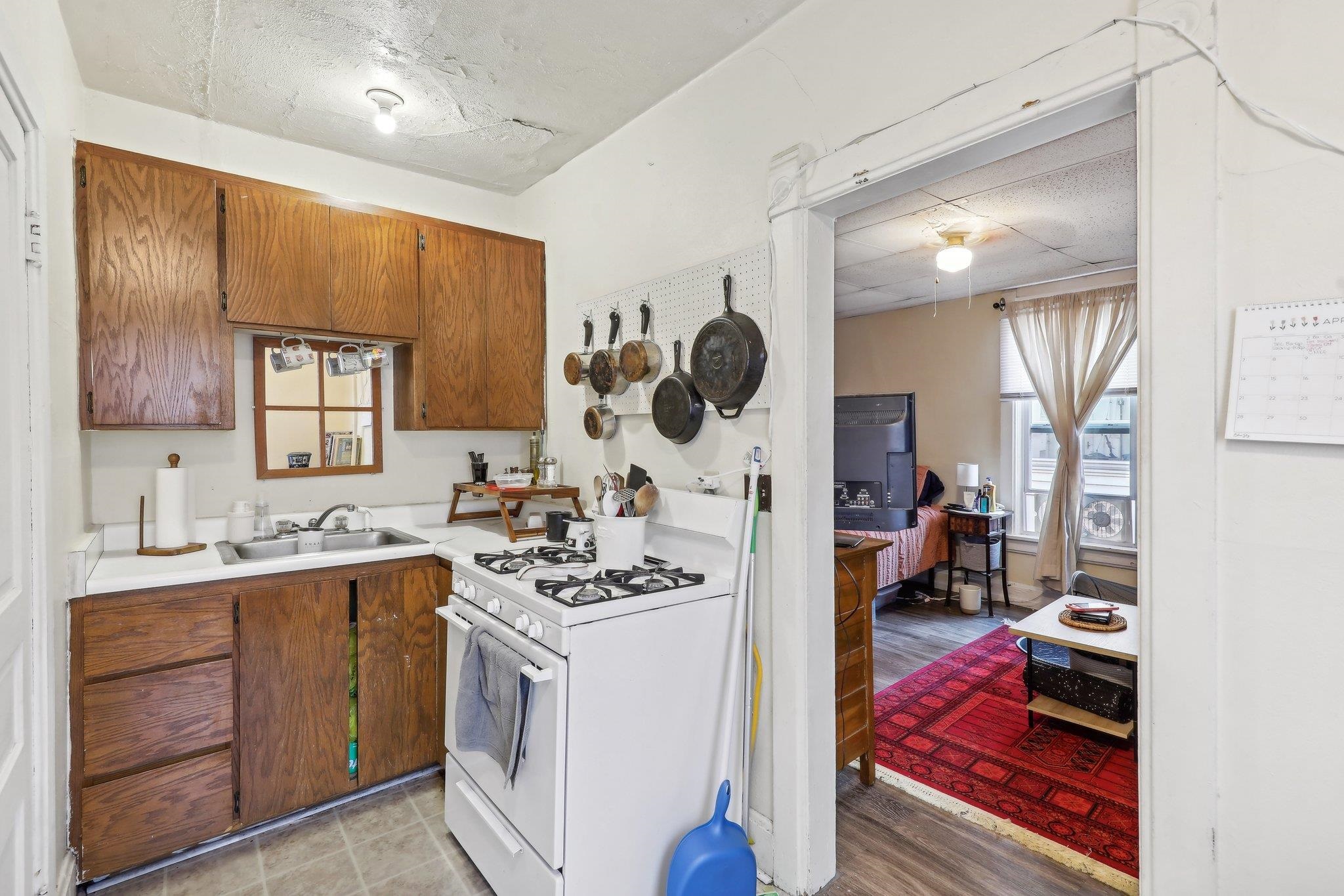 736 East Johnson Street Madison, WI 53703 - Photo 19 of 41