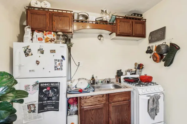 $700,000 | 736 East Johnson Street, Madison, WI 53703