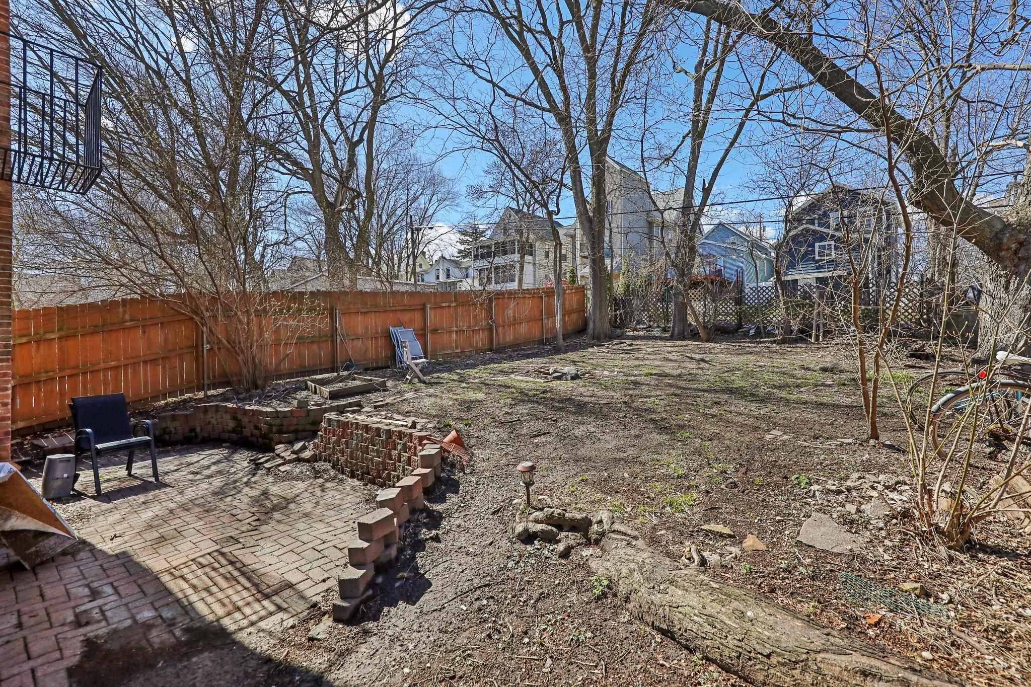 736 East Johnson Street Madison, WI 53703 - Photo 5 of 41