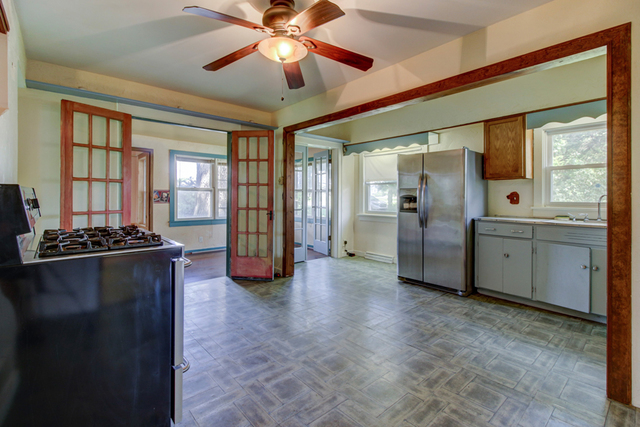 3254 East 5th Road LaSalle, IL 61301 - Photo 19 of 38