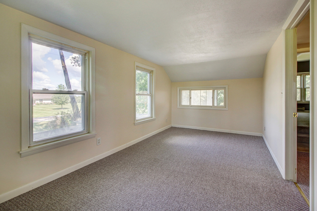 3254 East 5th Road LaSalle, IL 61301 - Photo 29 of 38
