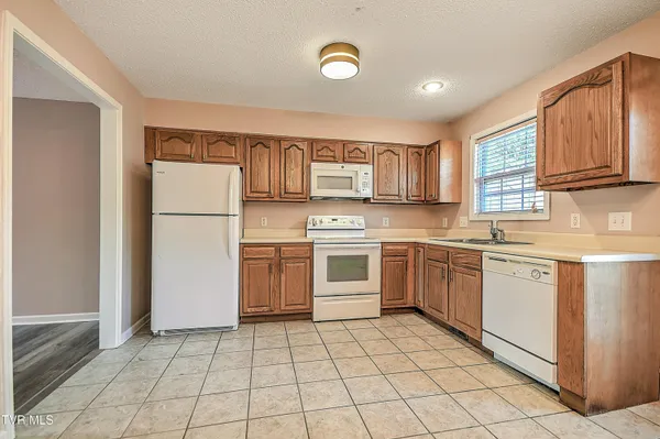 $189,900 | 112 Winners Circle, Unit F2, Bristol, TN 37620