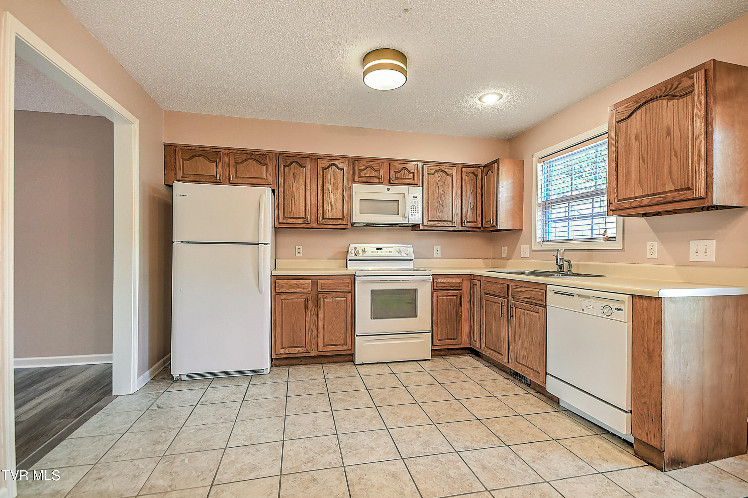 112 Winners Circle, Unit F2 Bristol, TN 37620 - Photo 12 of 32 112 Winners Circle CP-14