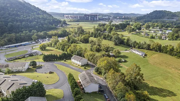 $189,900 | 112 Winners Circle, Unit F2, Bristol, TN 37620