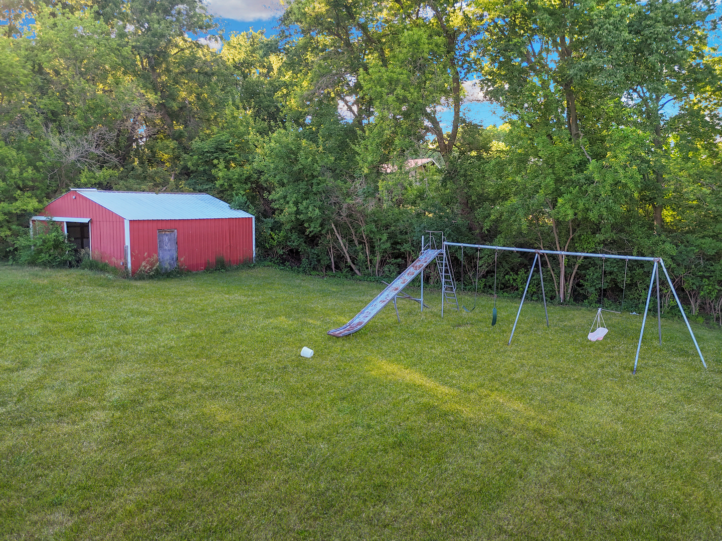 2508 Lundgren Road Pecatonica, IL 61063 - Photo 4 of 27