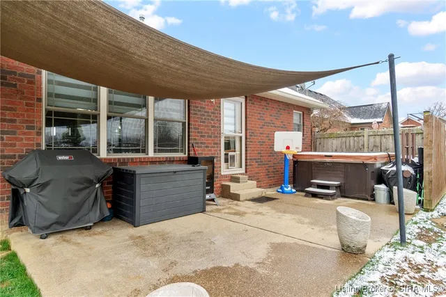 $425,000 | 8314 Balmer Lane, Charlestown, IN 47111