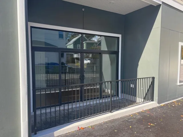 $895,000 | 421 High Street, Unit 101, Medford, MA 02155