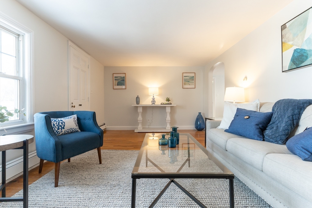 8 Hillview Terrace Westwood, MA 02090 - Photo 11 of 40