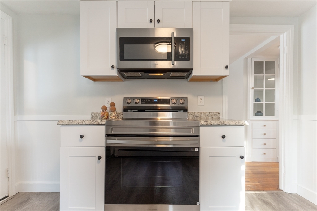 8 Hillview Terrace Westwood, MA 02090 - Photo 18 of 40