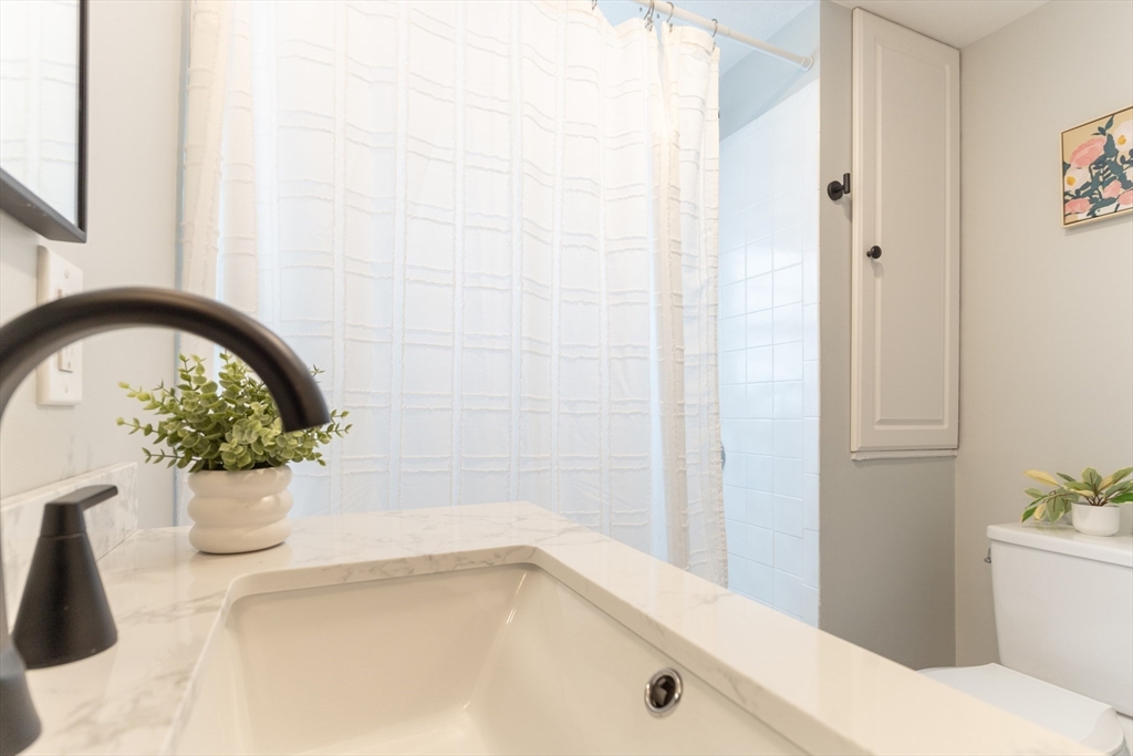 8 Hillview Terrace Westwood, MA 02090 - Photo 23 of 40