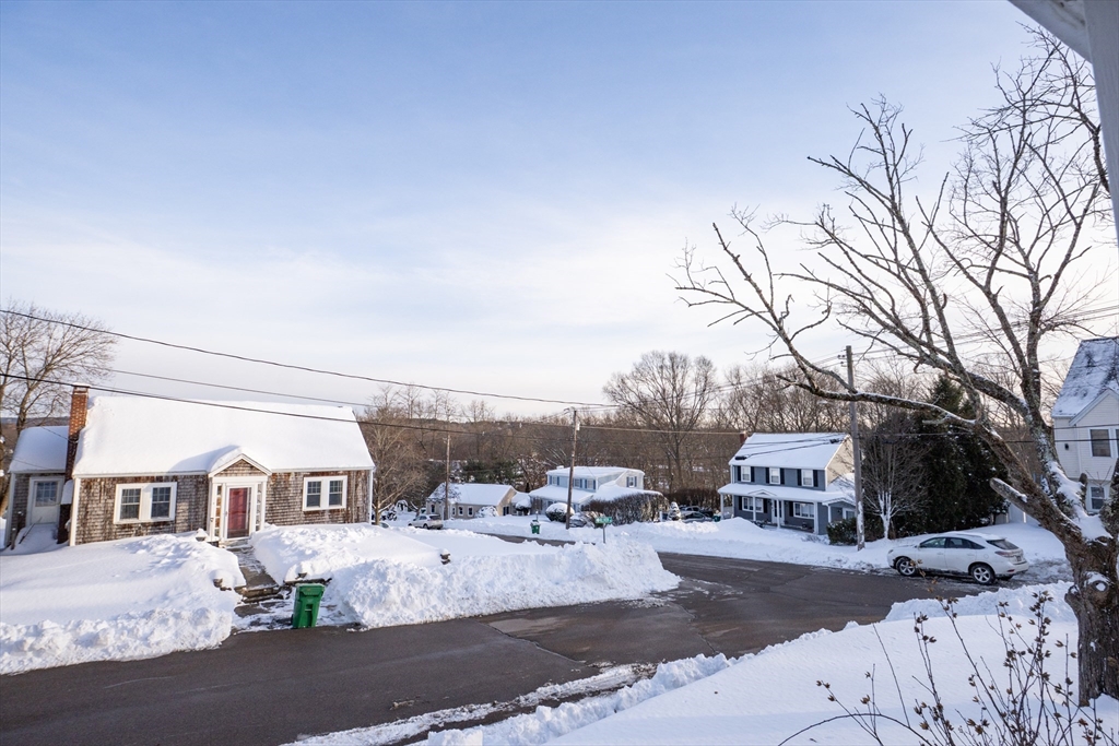 8 Hillview Terrace Westwood, MA 02090 - Photo 7 of 40