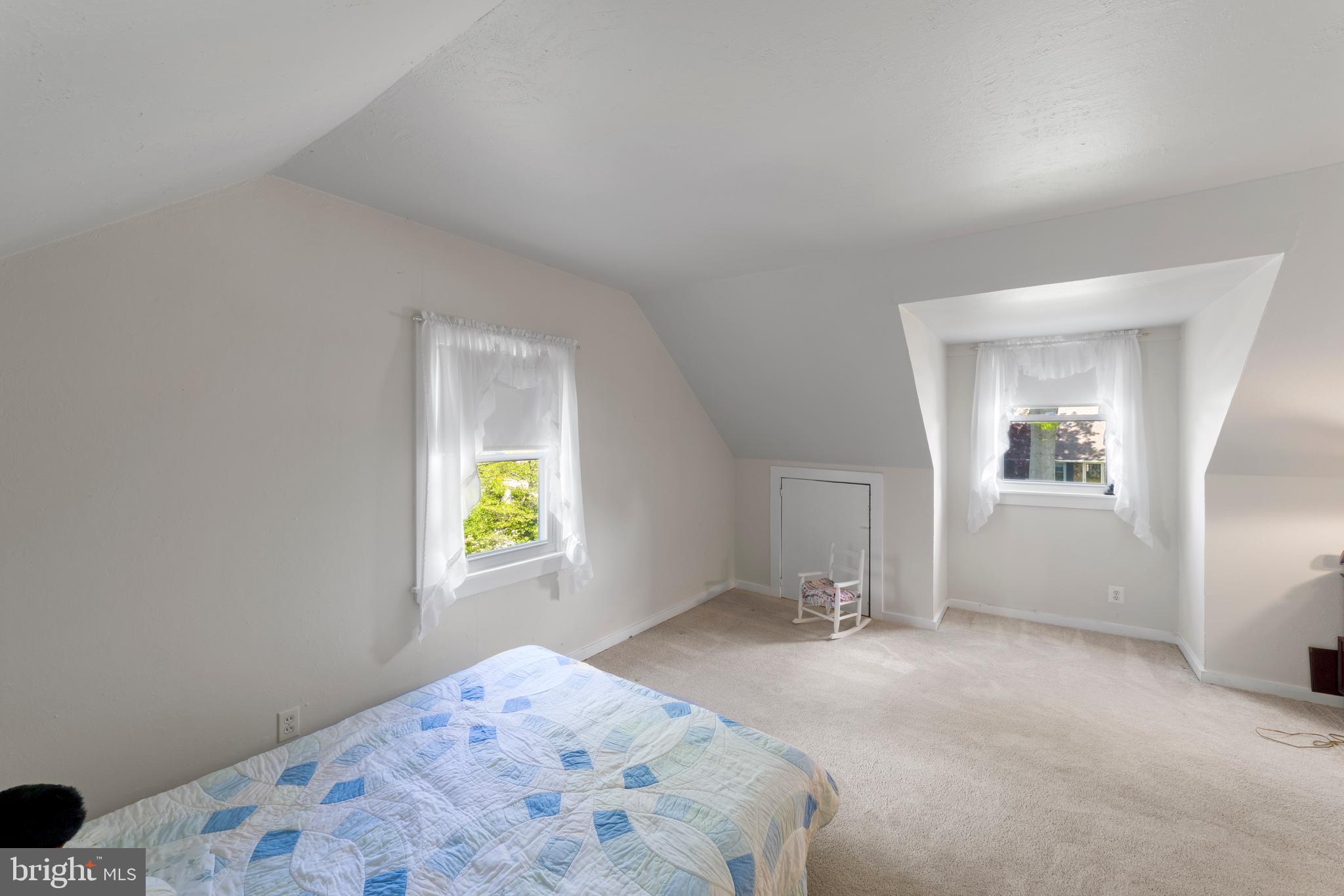 501 Burton Road Oreland, PA 19075 - Photo 18 of 32