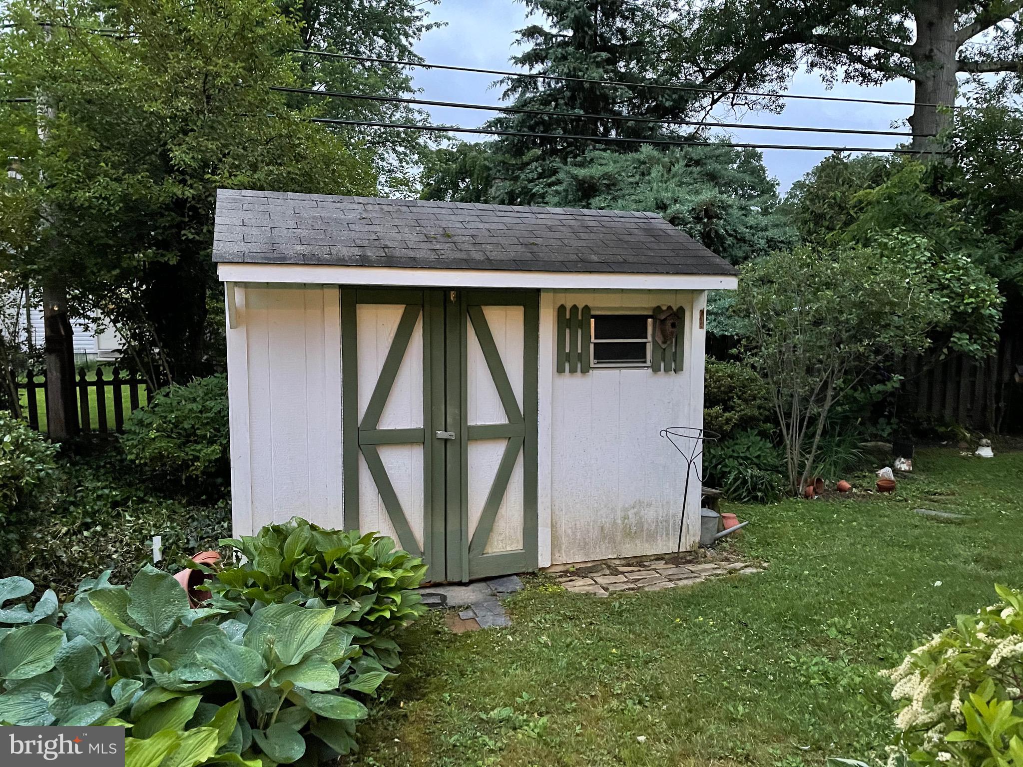 501 Burton Road Oreland, PA 19075 - Photo 29 of 32 shed