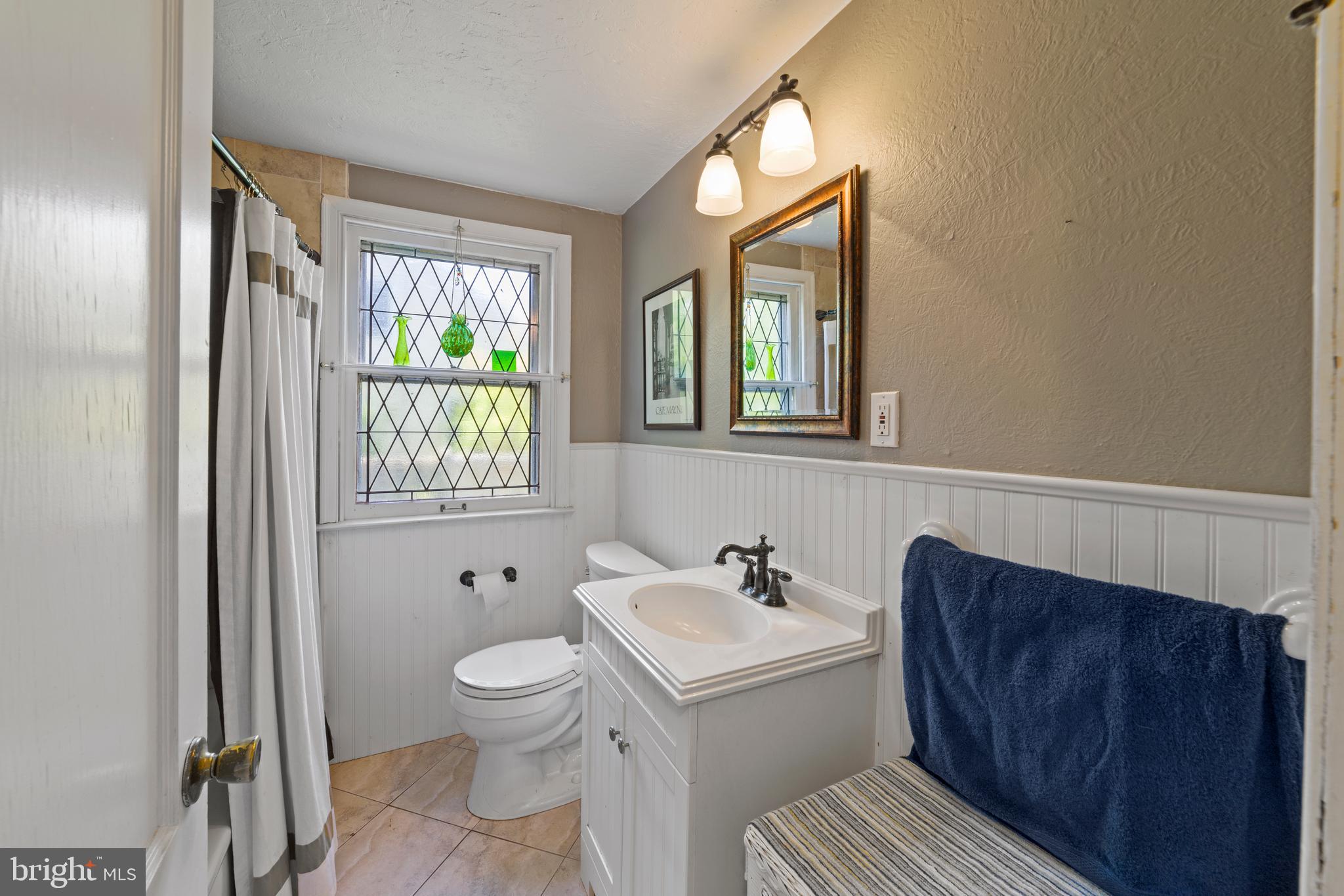 501 Burton Road Oreland, PA 19075 - Photo 8 of 32 Bathroom 2