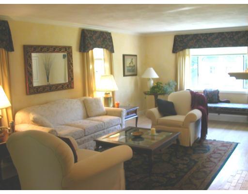 24 Porter Road Andover, MA 01810 - Photo 2 of 8