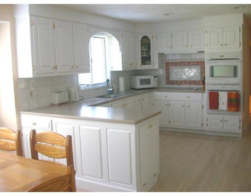 24 Porter Road Andover, MA 01810 - Photo 4 of 8