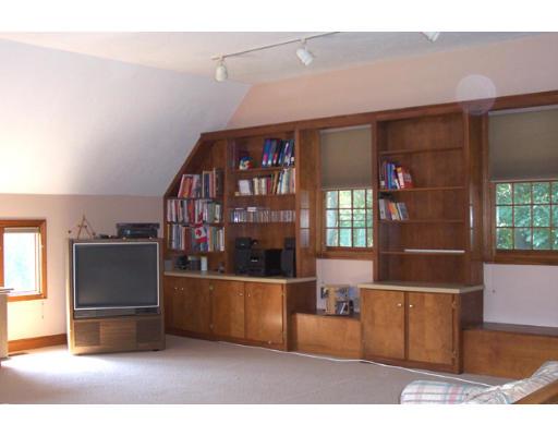 24 Porter Road Andover, MA 01810 - Photo 6 of 8