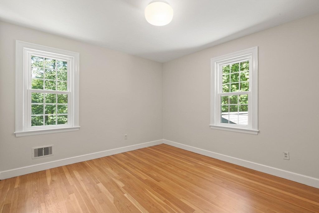 33 Mossman Road Sudbury, MA 01776 - Photo 16 of 30