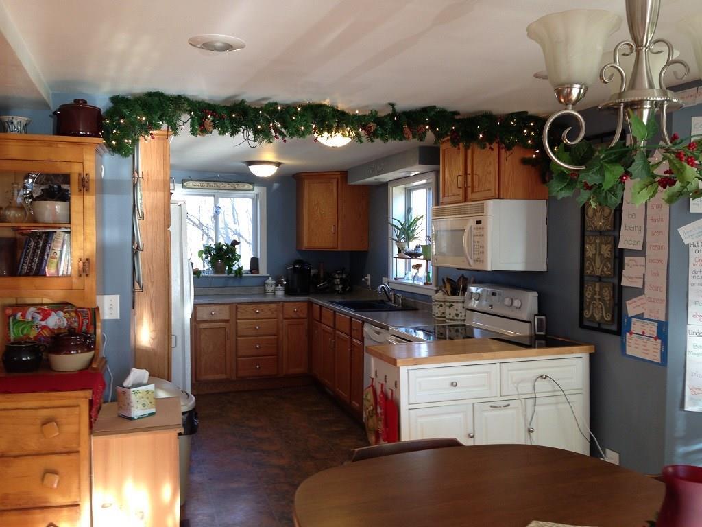 836 Riverside Drive Augusta, ME 04330 - Photo 6 of 21 Kitchen