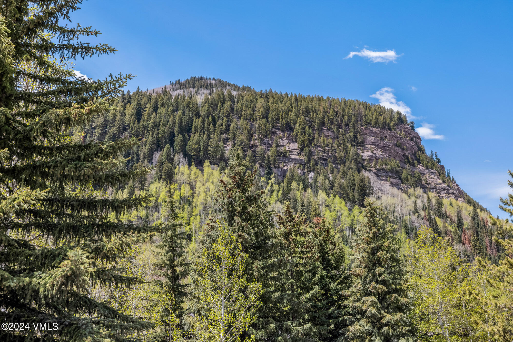 3891 Big Horn Road, Unit C Vail, CO 81657 - Photo 27 of 53 a view of a building