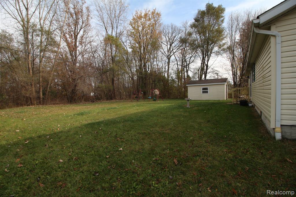 2317 Imlay City Road Lapeer, MI 48446 - Photo 8 of 44