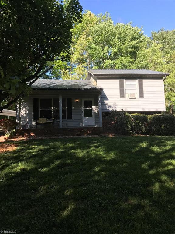 342 Bells View Lane Purlear, NC 28665 - Photo 2 of 32 Gallery Image 2