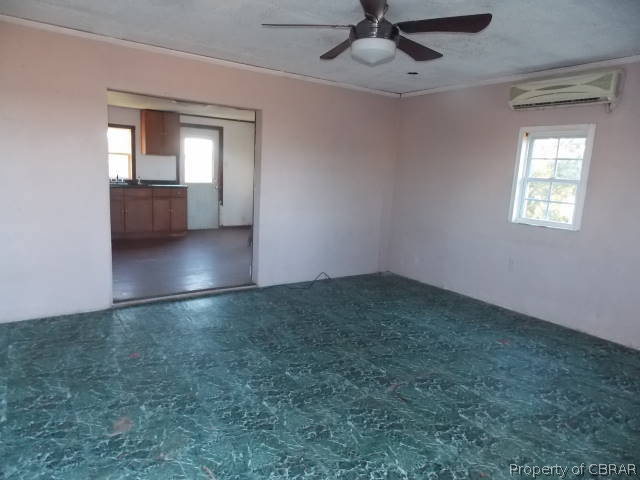 10206 Maryus Road Hayes, VA 23072 - Photo 3 of 14