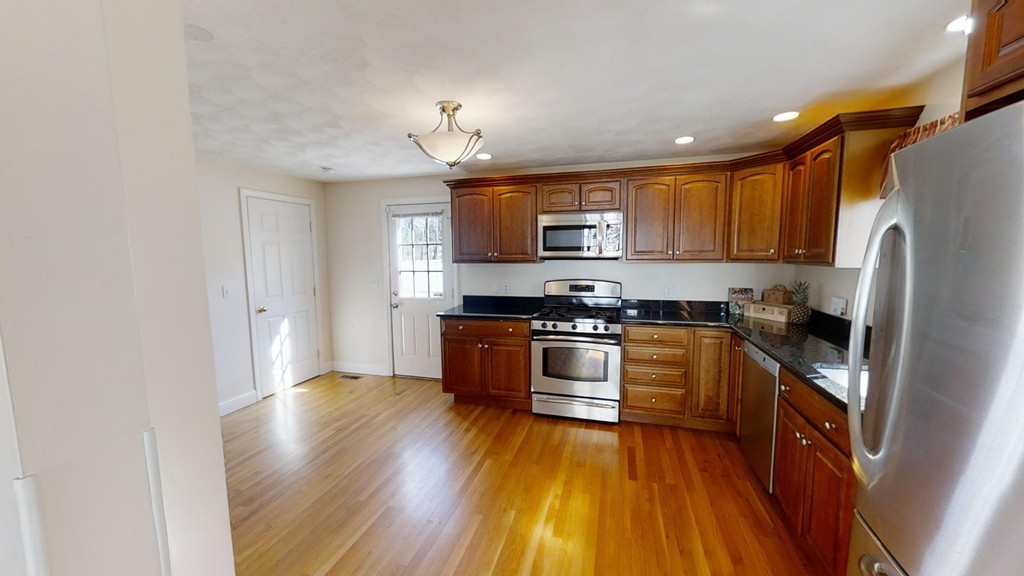 12 B Chester Road, Unit B North Reading, MA 01864 - Photo 8 of 25 Gallery Image 8