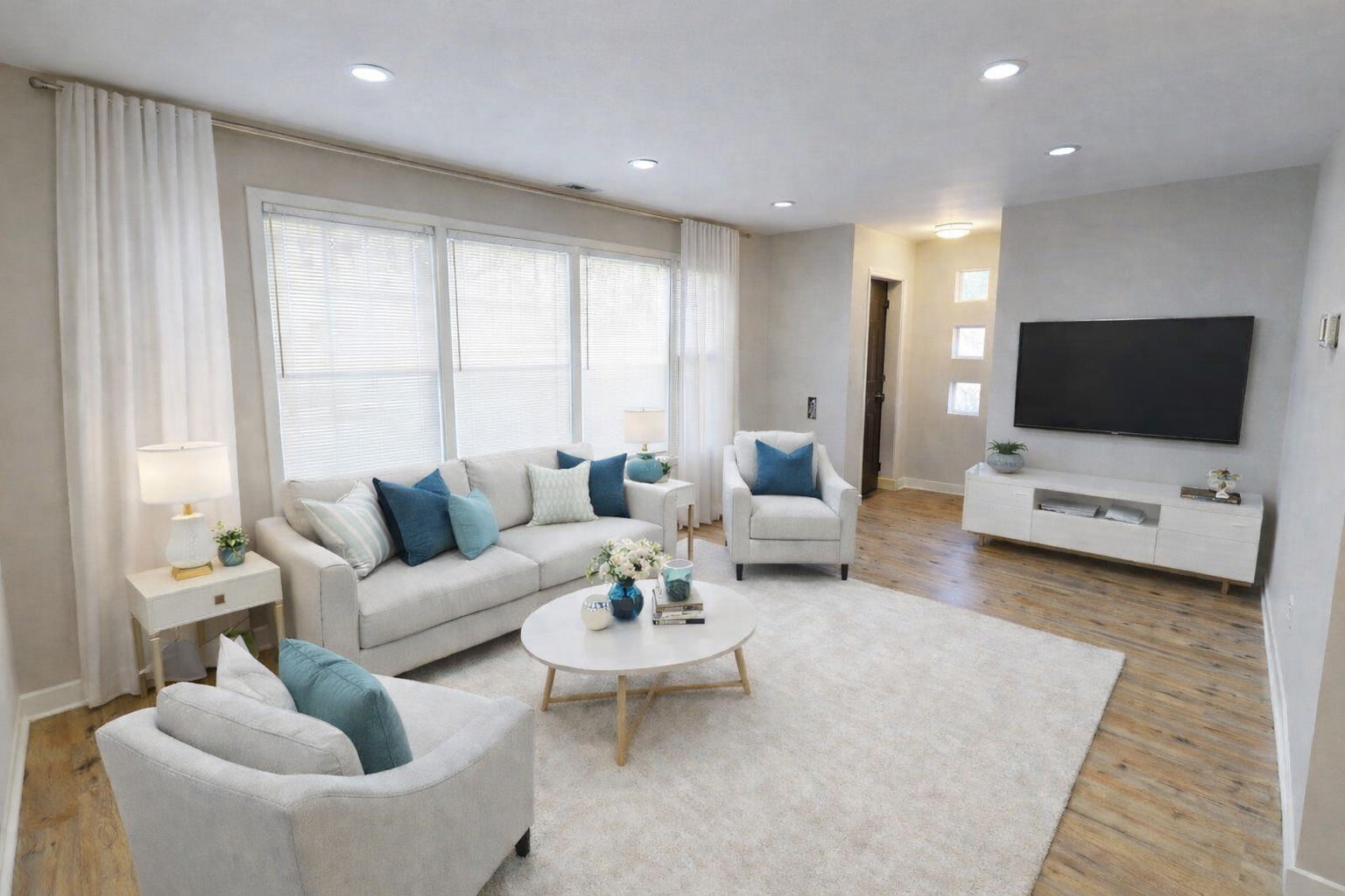 1021 West Vermont Street Chicago, IL 60643 - Photo 3 of 24