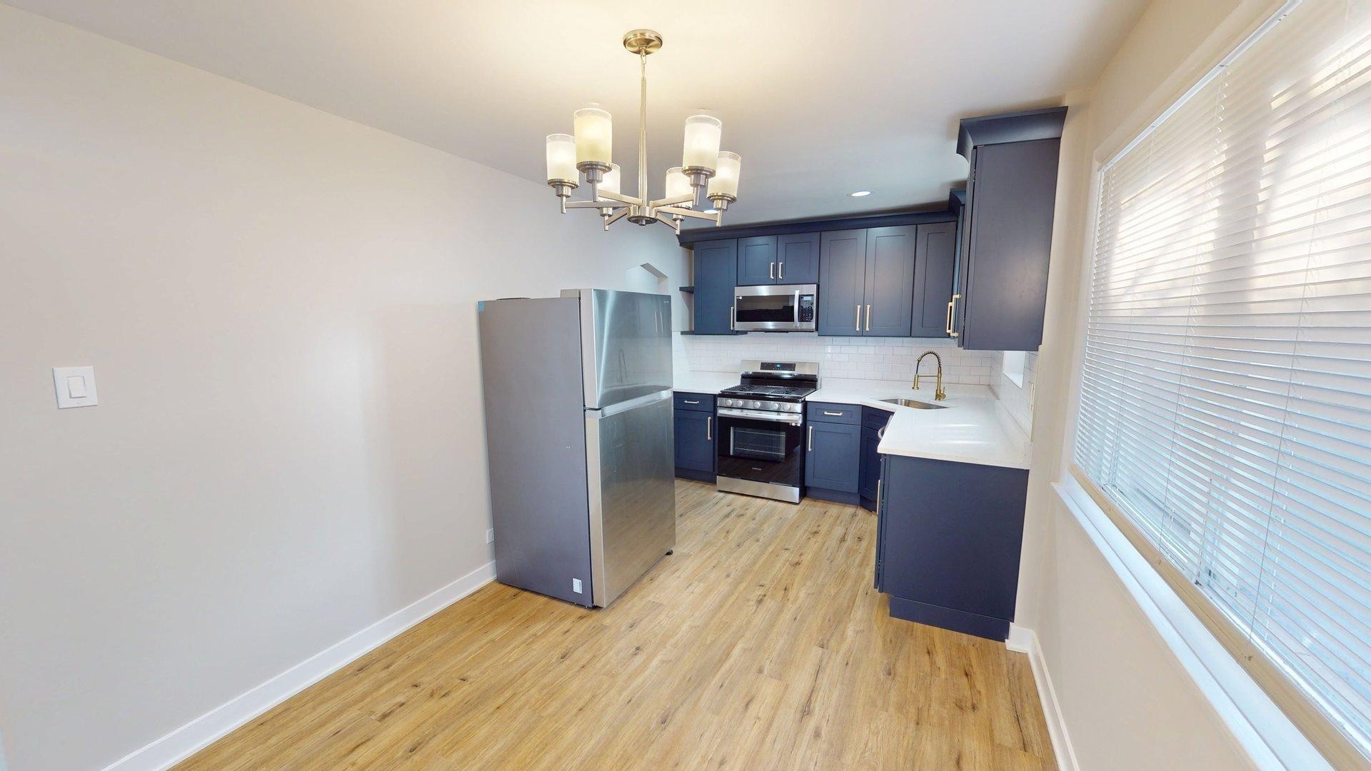 1021 West Vermont Street Chicago, IL 60643 - Photo 8 of 24