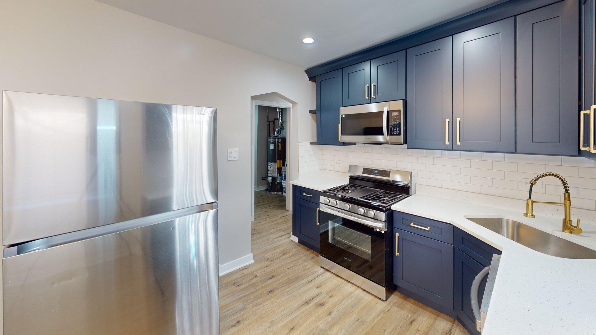 1021 West Vermont Street Chicago, IL 60643 - Photo 9 of 24