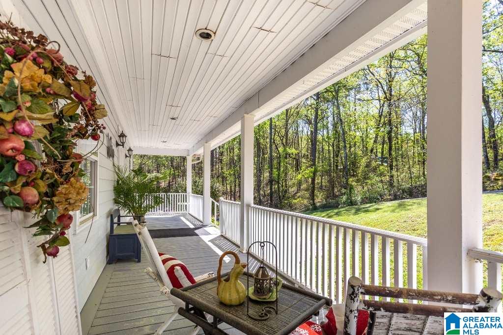 697 Ridgeway Circle Talladega, AL 35160 - Photo 7 of 44