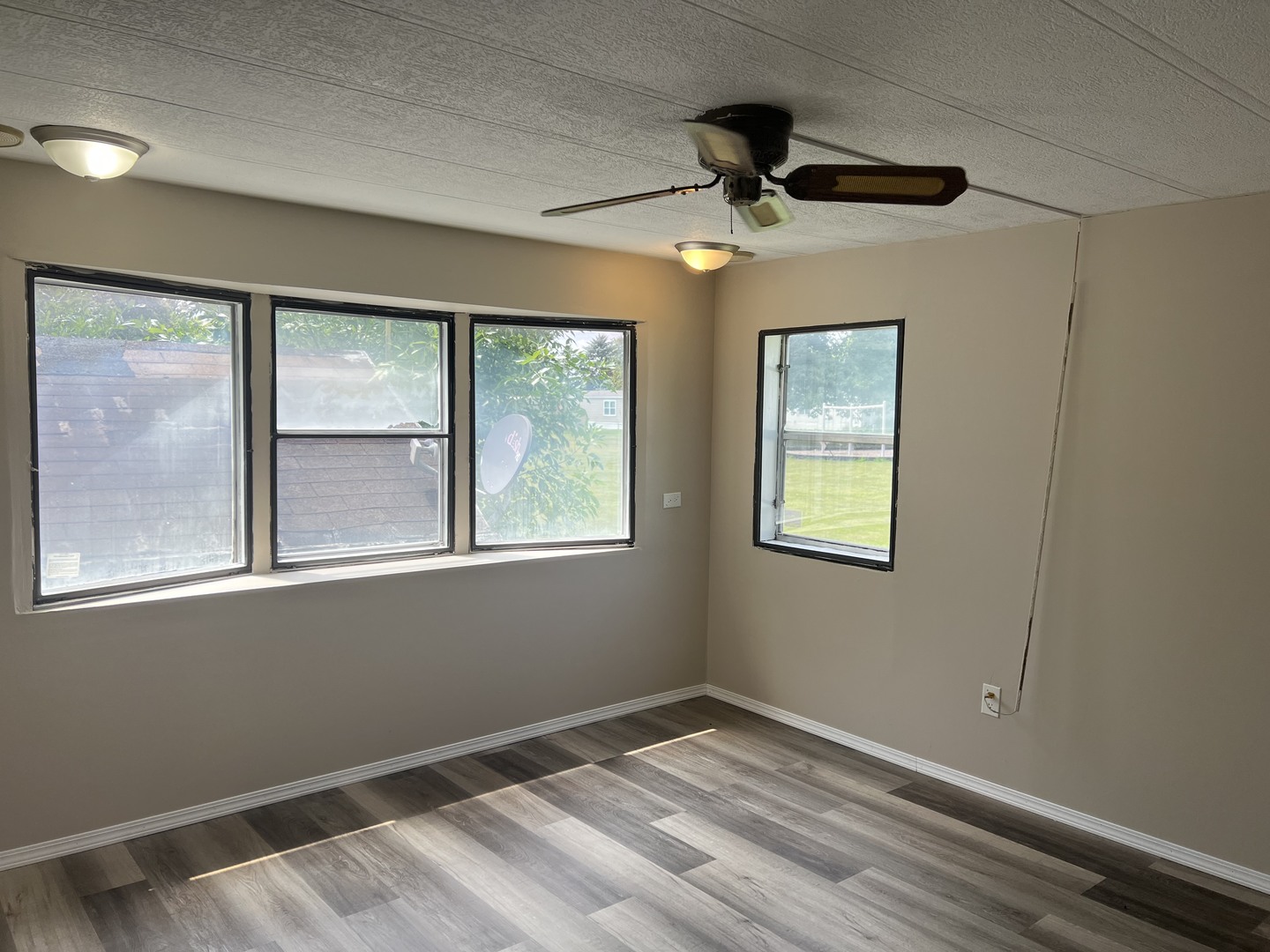 501 Greenview Road Belvidere, IL 61008 - Photo 23 of 26 Gallery Image 23