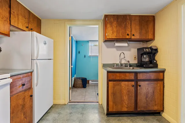 $600,000 | 5 Carll Avenue, Old Orchard Beach, ME 04064