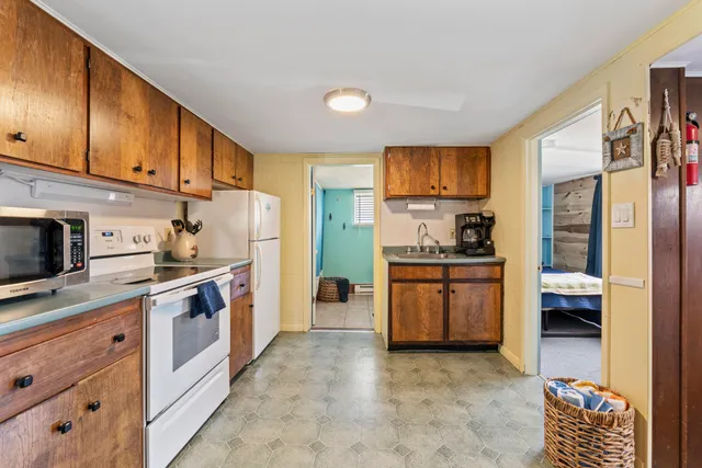 $600,000 | 5 Carll Avenue, Old Orchard Beach, ME 04064