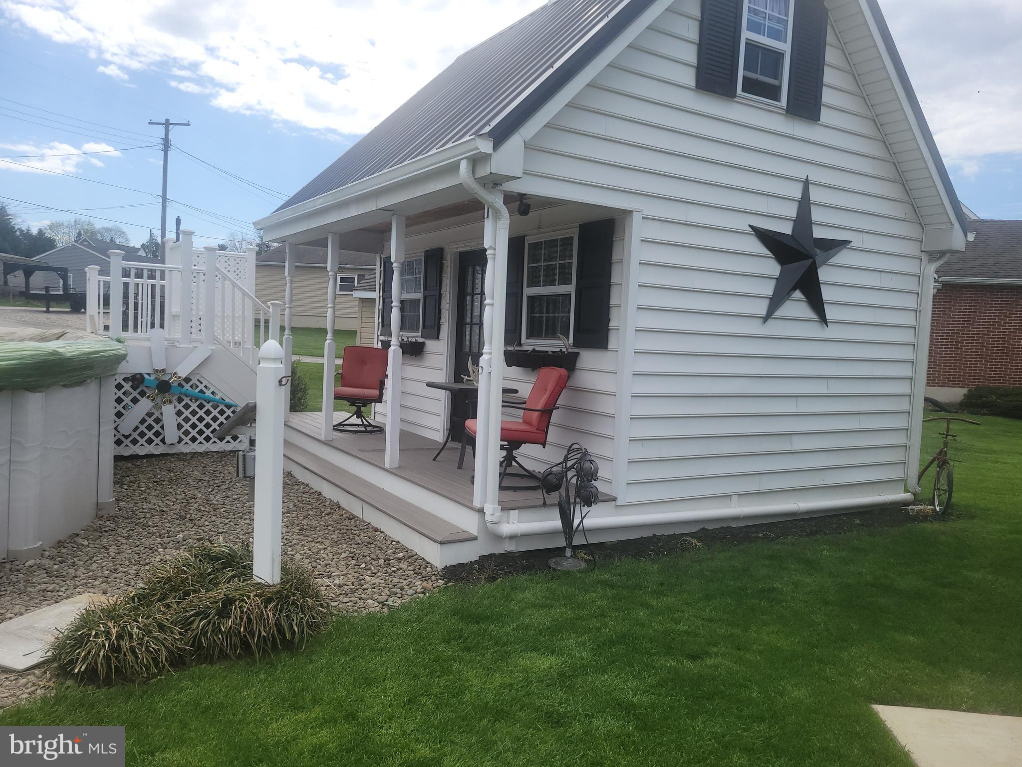 60 West Hanover Street Spring Grove, PA 17362 - Photo 4 of 16