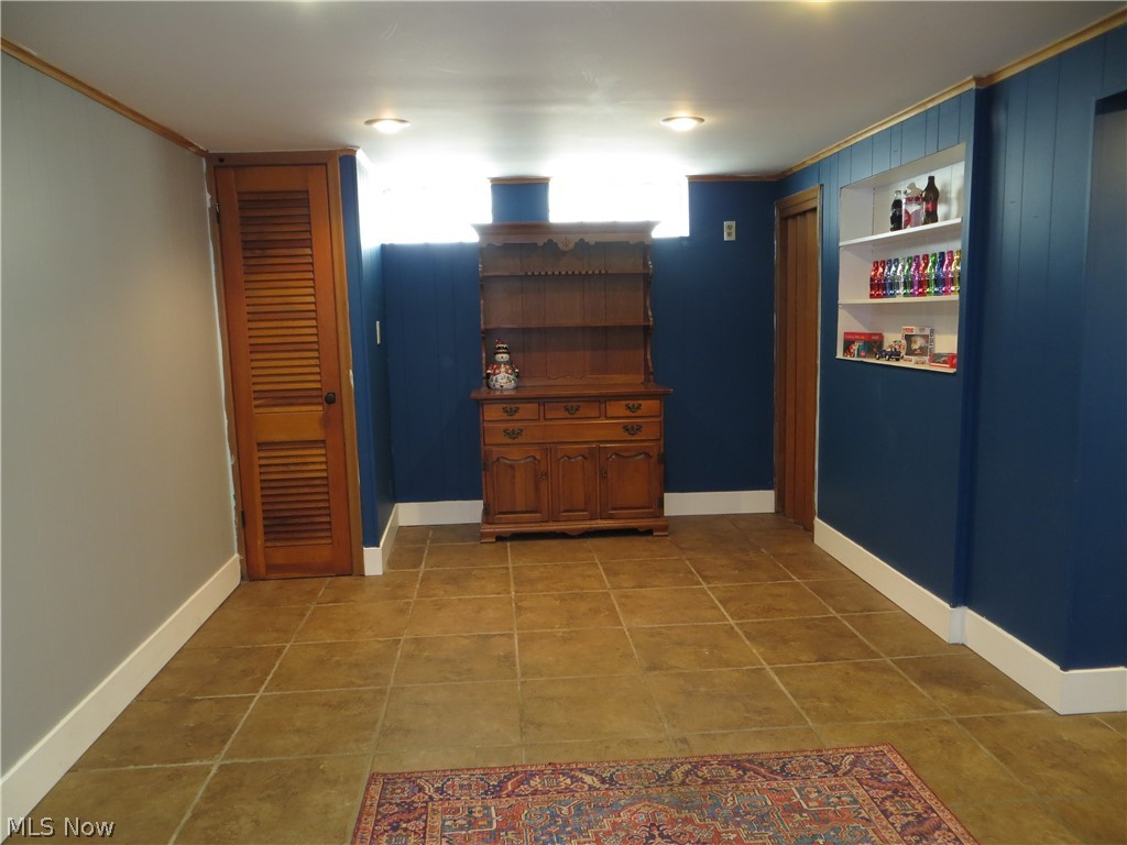 4347 Redding Road Cleveland, OH 44109 - Photo 39 of 50