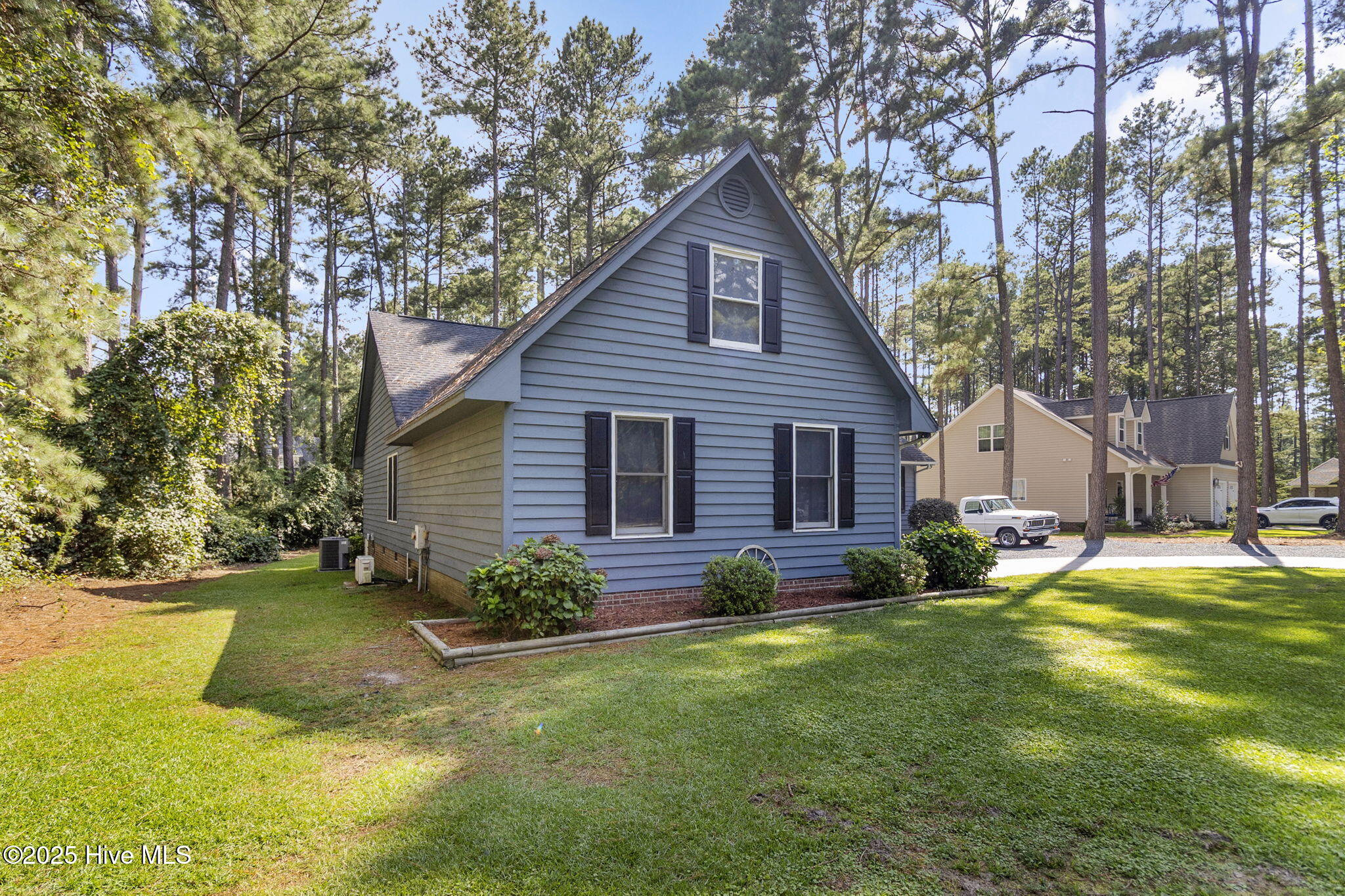 16640 Titmouse Court Wagram, NC 28396 - Photo 2 of 30 3-web-or-mls-IMG_2108