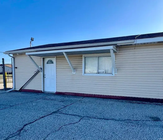 $950 | 1050 Rank Parkway, Kokomo, IN 46901