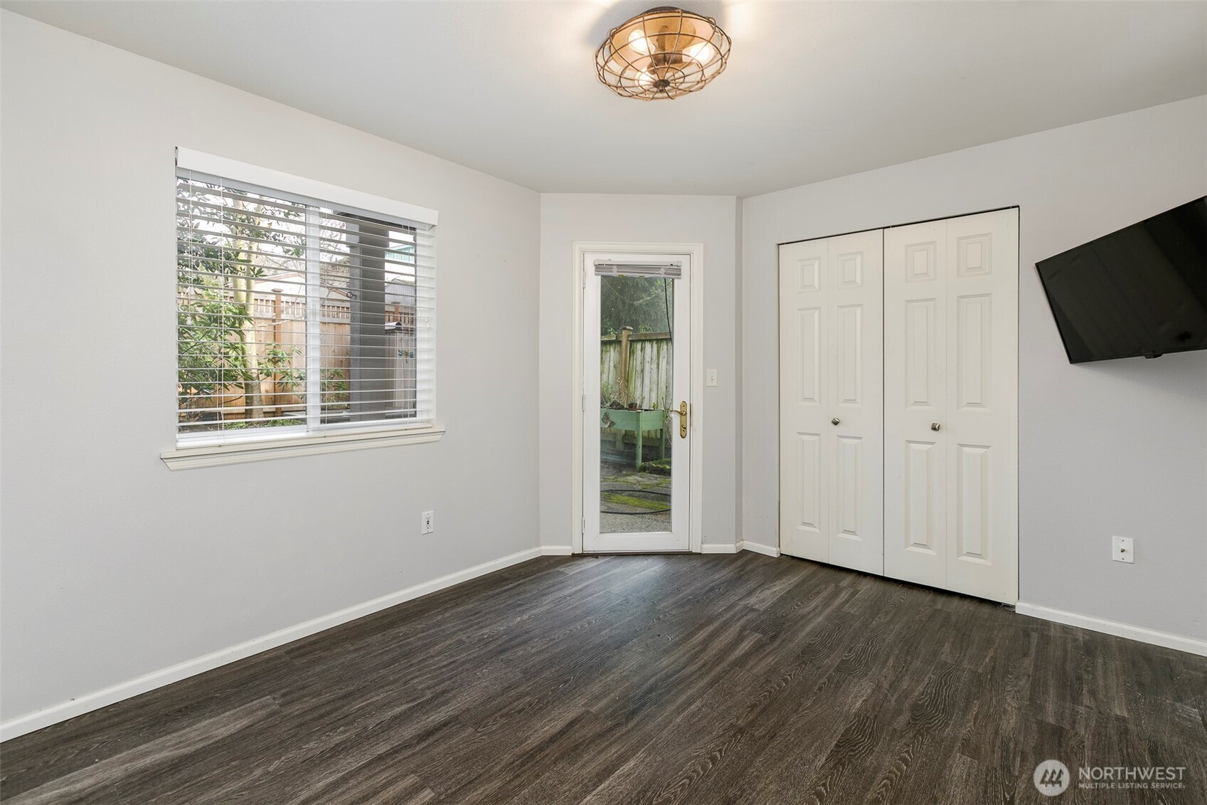 730 North 95th Street Seattle, WA 98103 - Photo 11 of 17