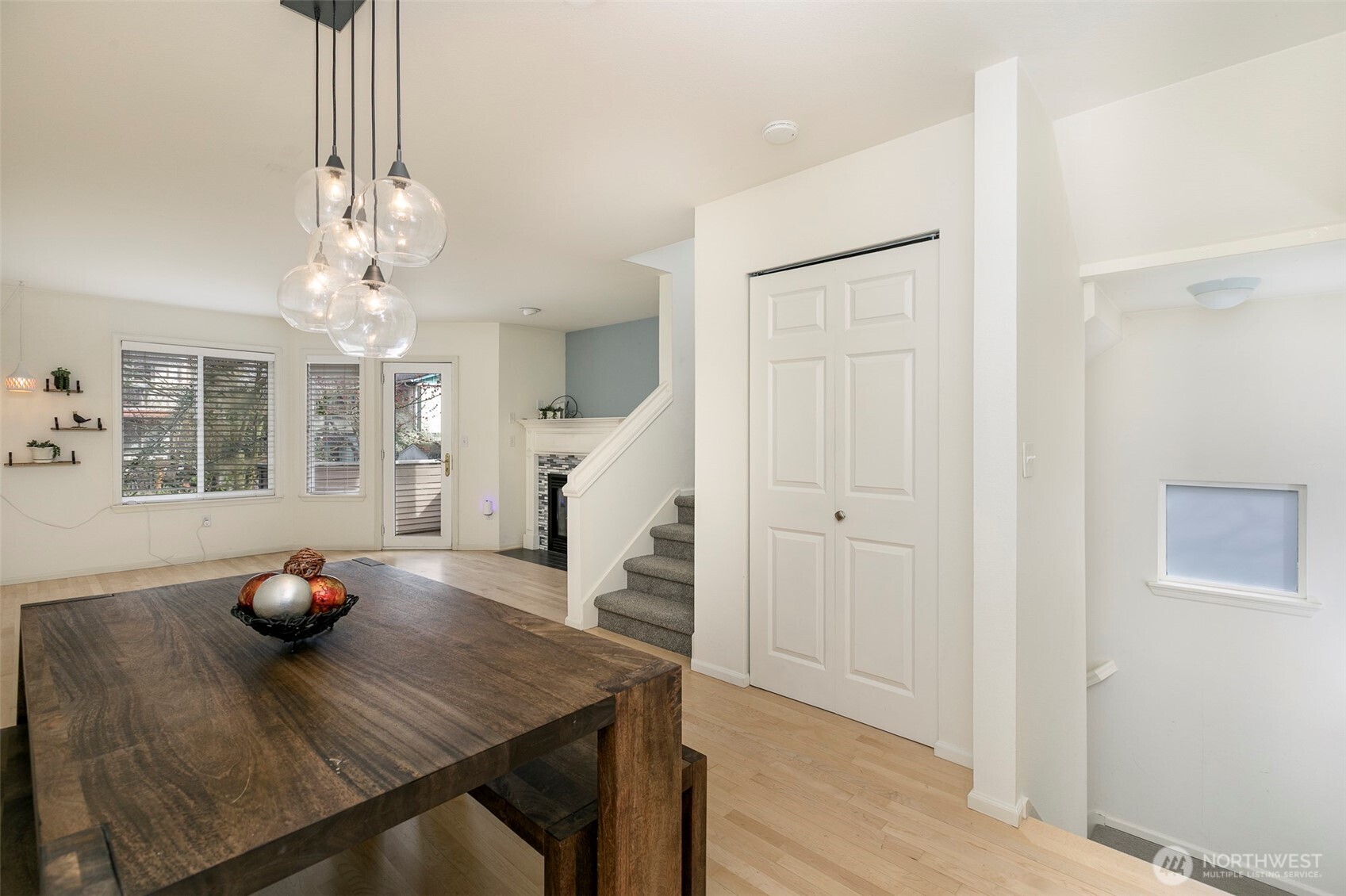 730 North 95th Street Seattle, WA 98103 - Photo 2 of 17