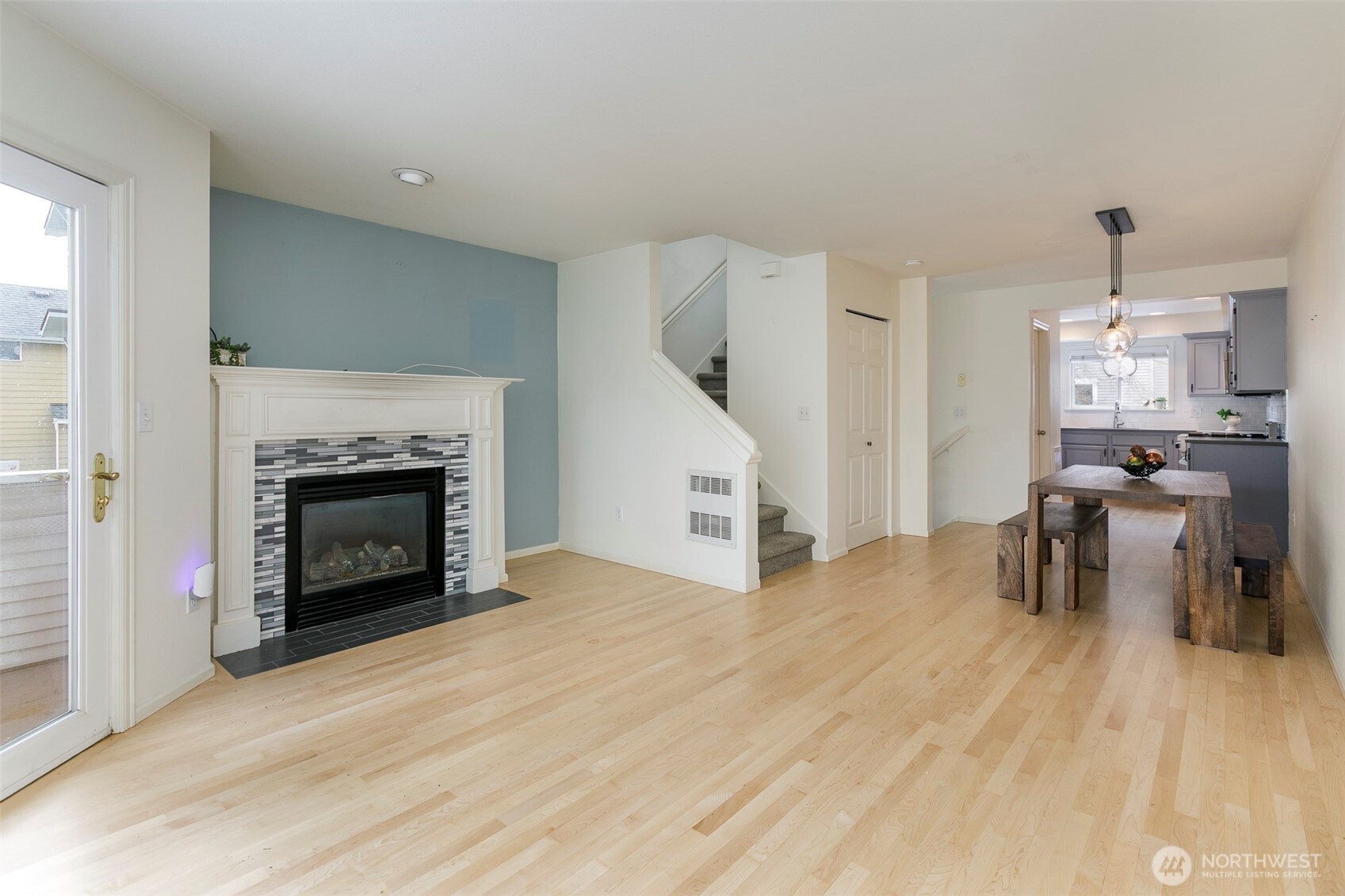 730 North 95th Street Seattle, WA 98103 - Photo 4 of 17