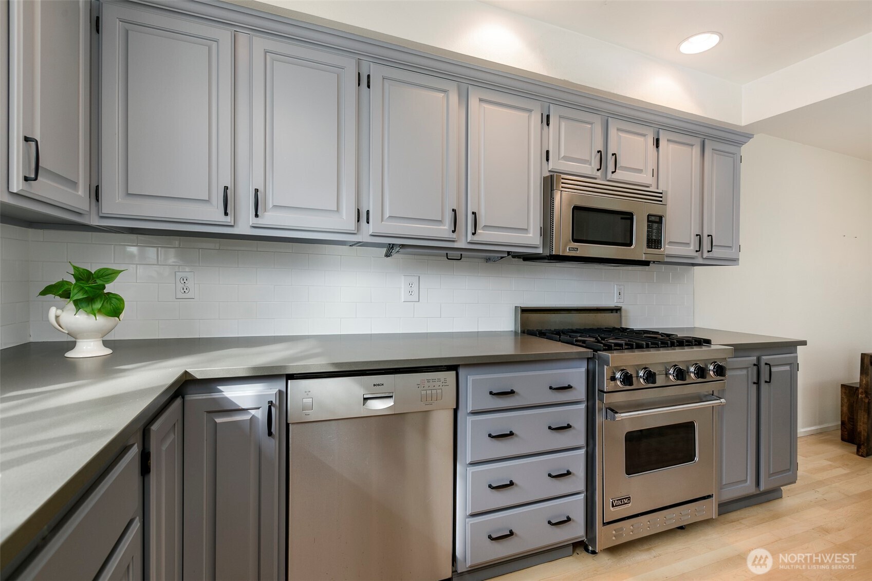 730 North 95th Street Seattle, WA 98103 - Photo 5 of 17