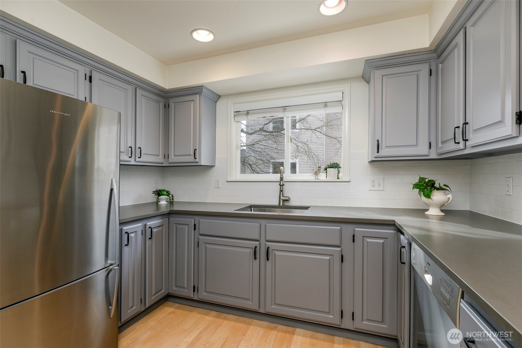 730 North 95th Street Seattle, WA 98103 - Photo 6 of 17