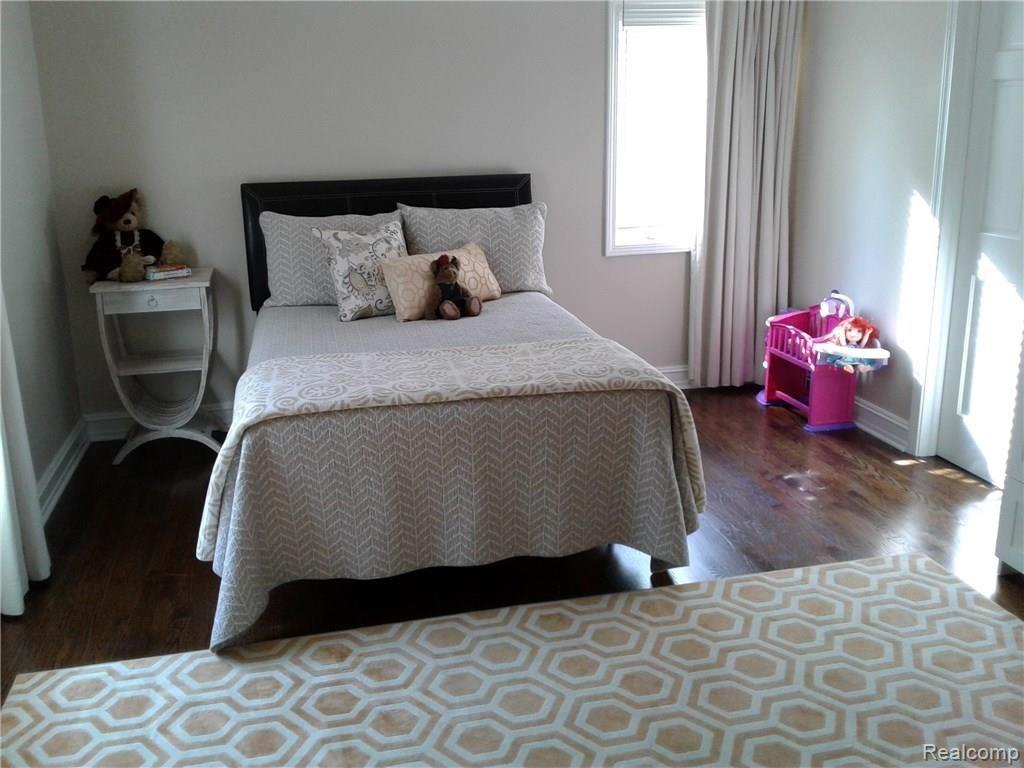 2047 Windemere Road Birmingham, MI 48009 - Photo 30 of 37 20170920_164146.jpg