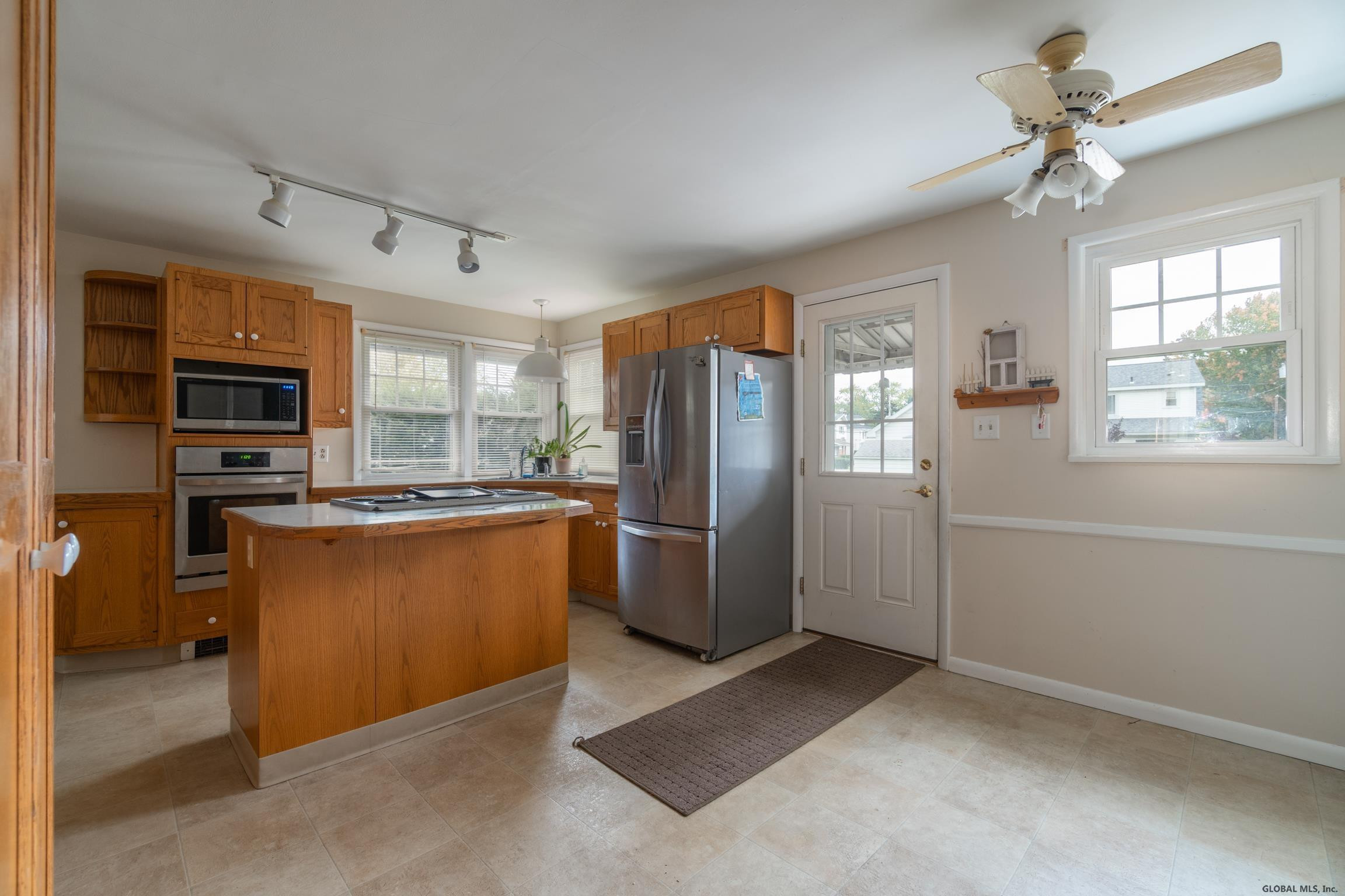 41 Russell Road Albany, NY 12203 - Photo 11 of 29 Photo 11