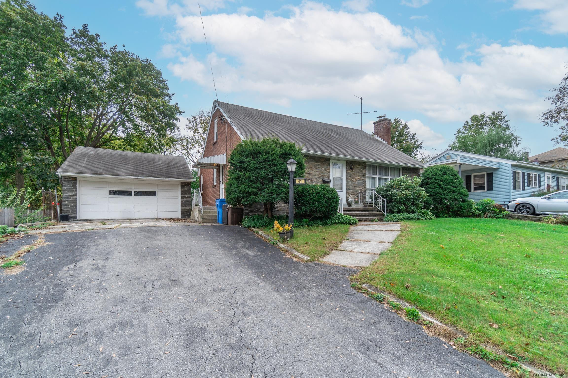 41 Russell Road Albany, NY 12203 - Photo 3 of 29 Photo 3