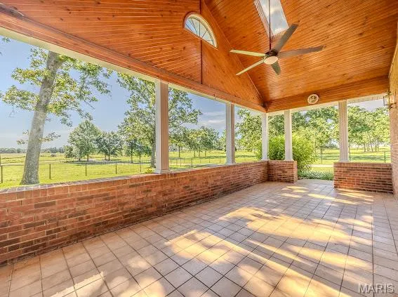 $699,900 | 20325 Highway 5, Lebanon, MO 65536