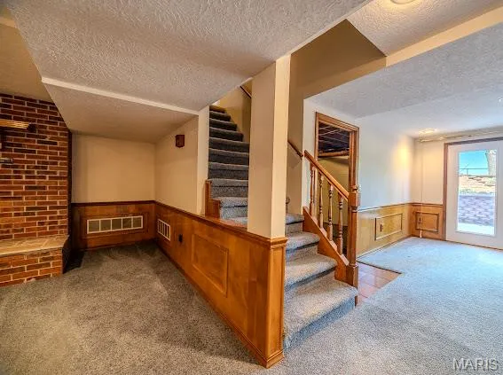 $699,900 | 20325 Highway 5, Lebanon, MO 65536