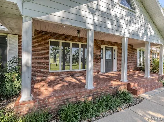 $699,900 | 20325 Highway 5, Lebanon, MO 65536